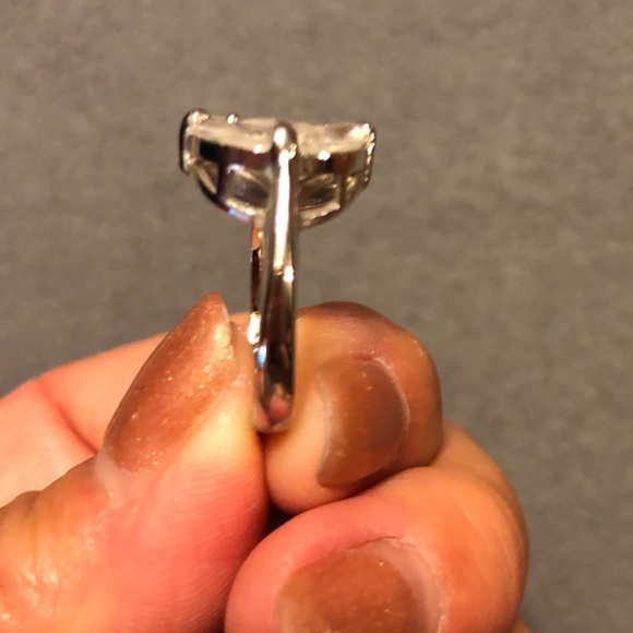 CZ 5 stone ring with silver tone mounting. - Picture 6 of 6